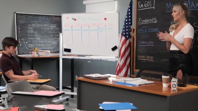 اباحية طالب ومعلمة ميلف تتناك داخل المدرسة